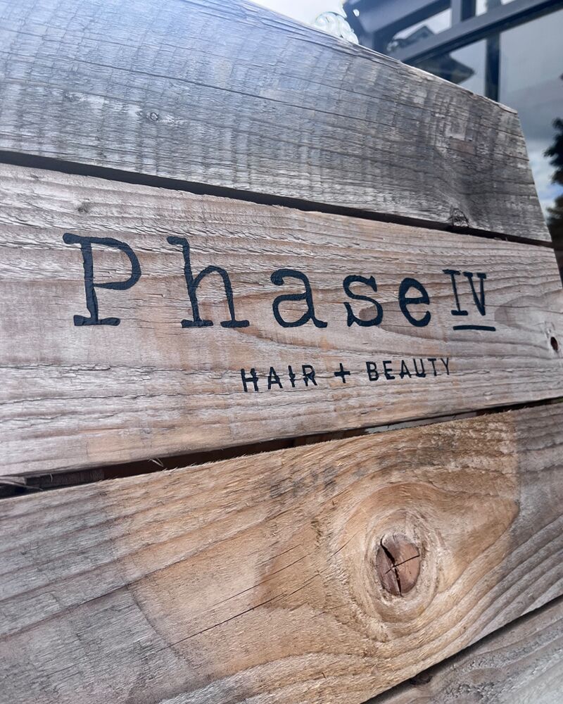 Phase IV portrait sign